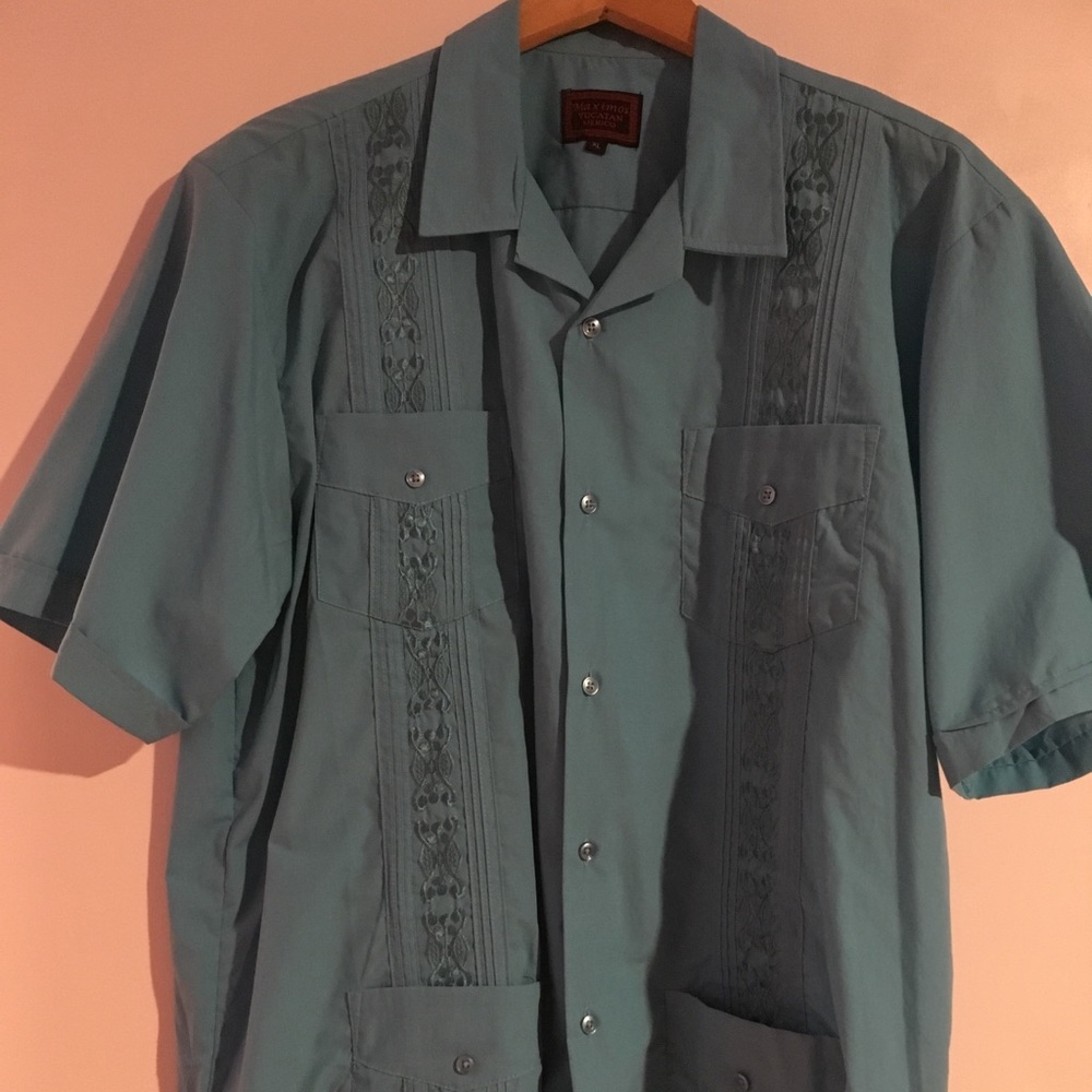 Teal men’s Guayabera